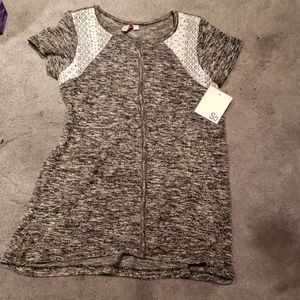 Girls 10-12 shirt